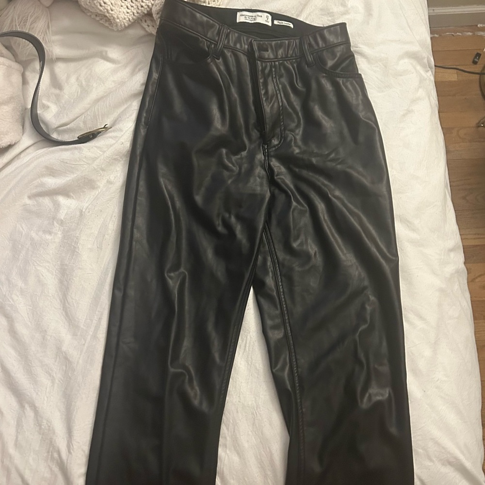 Abercrombie 90s Straight High Rise Leather Pants